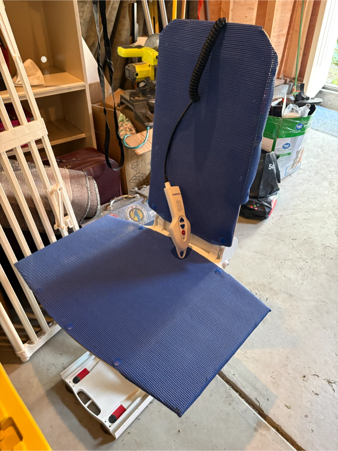 Bed stairs, Motionciser, bath lift - photo 3