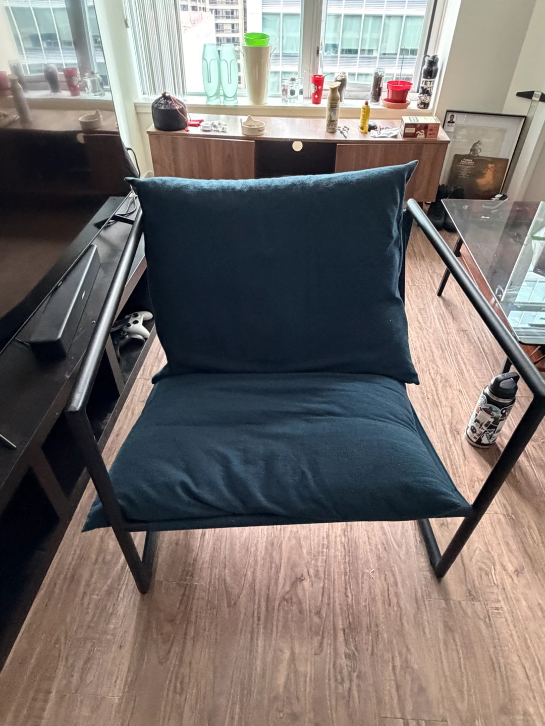 Modern Accent Chair - photo 2