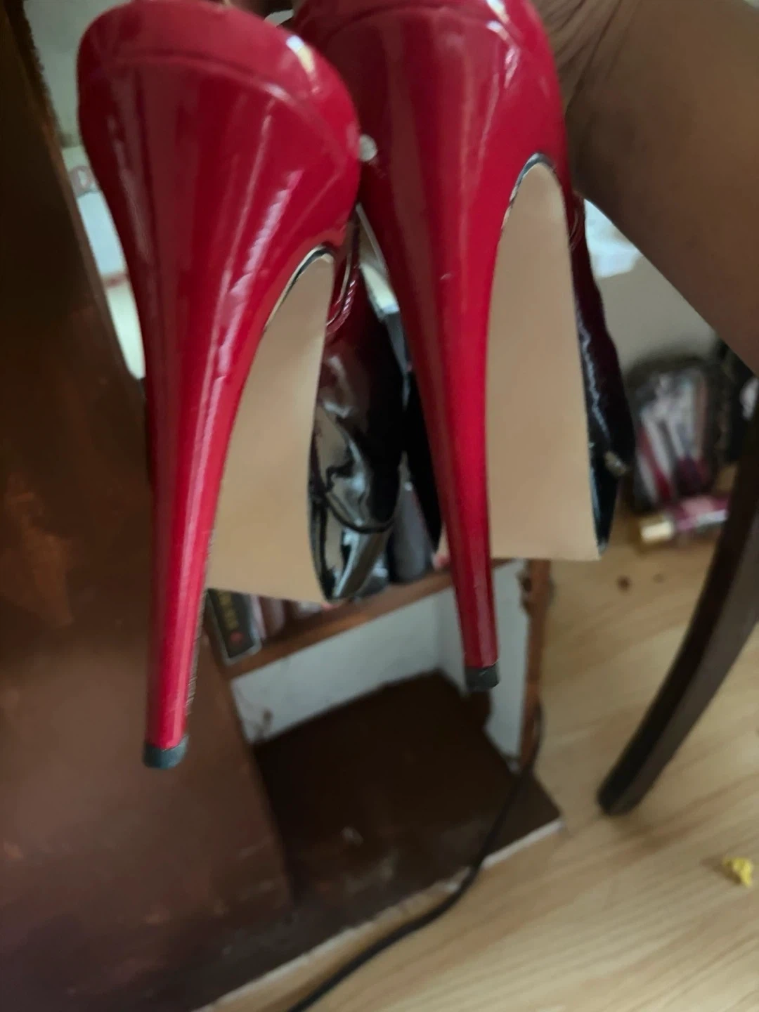 Red and Black Patent Slingback Heels - photo 2