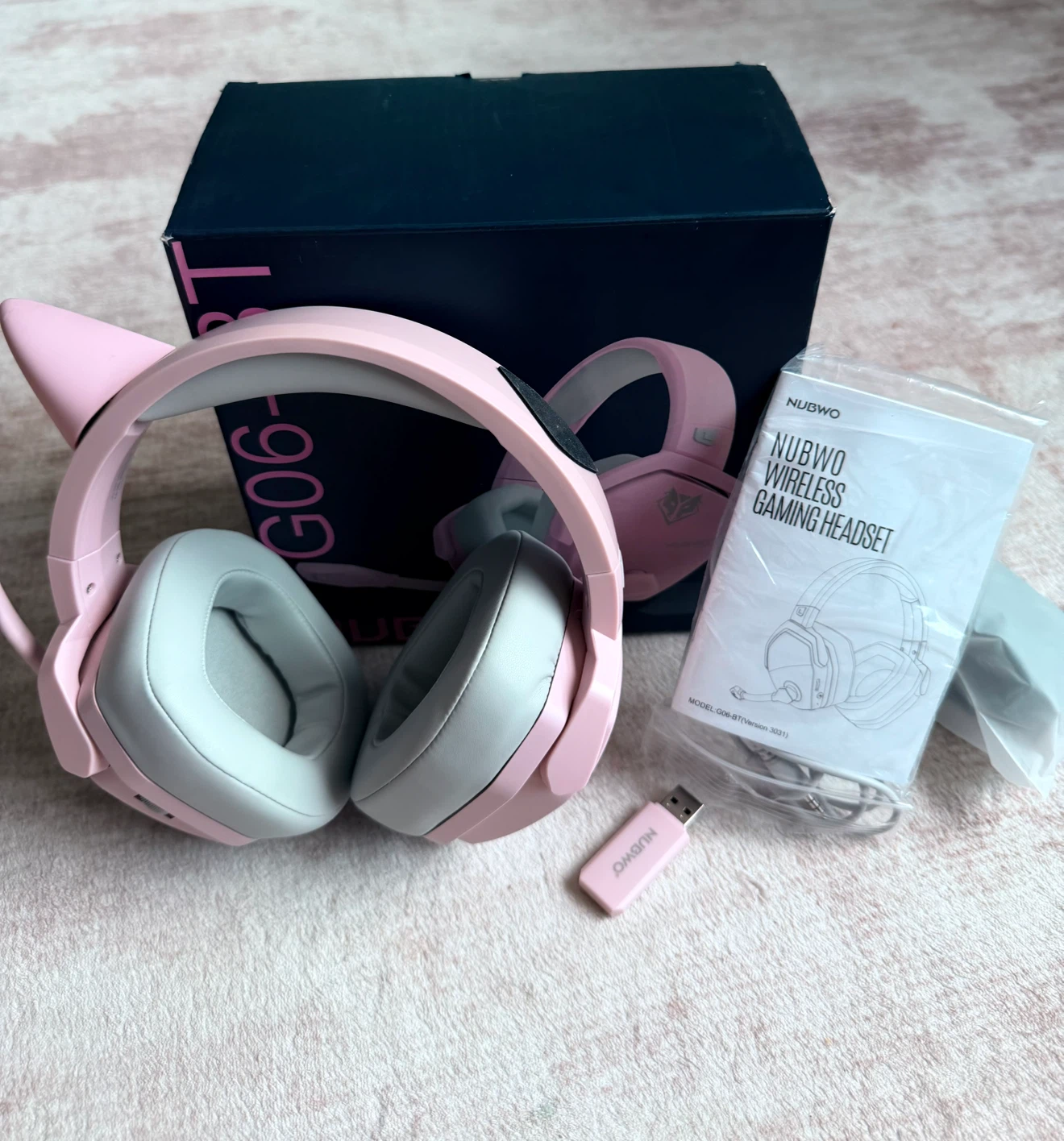 NUBWO G06 Wireless Gaming Headset - Pink