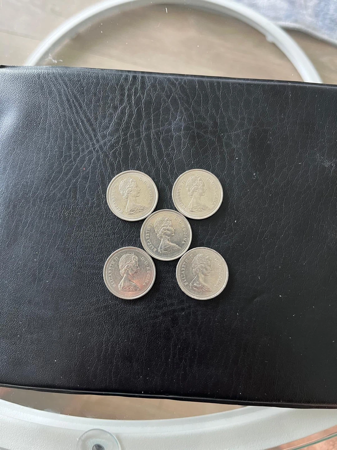 1873 -1973 police 👮 officer Canadian 25 Cent Coins - photo 2