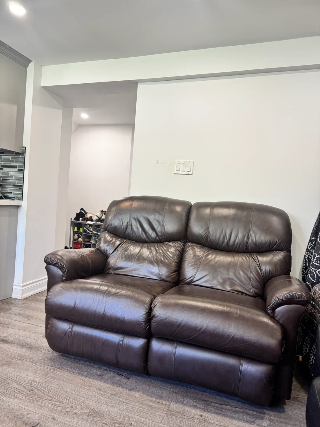 Brown Leather Loveseat Recliner - photo 4