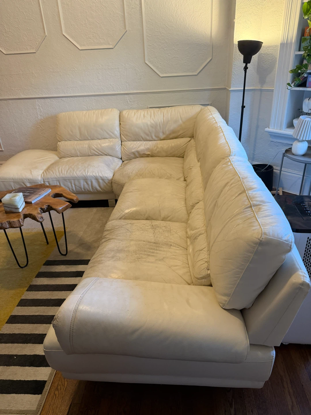 Large Cream Leather Sectional Sofa - photo 5