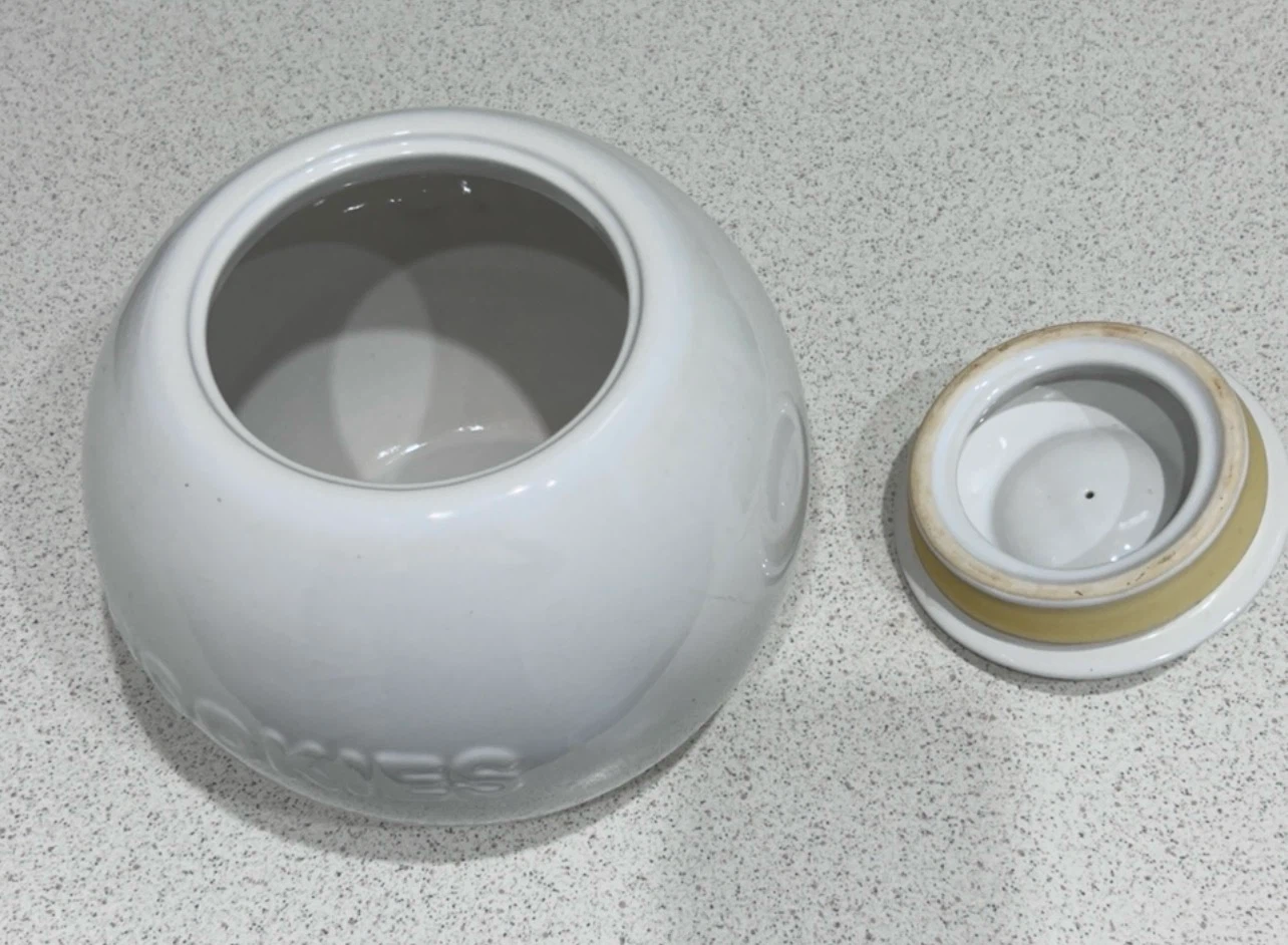 White Ceramic "Cookies" Cookie Jar with Lid - photo 2
