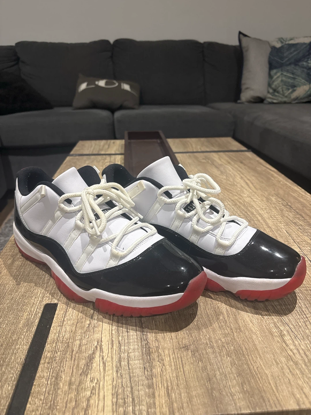 Air Jordan 11 Retro Low Concord-Bred