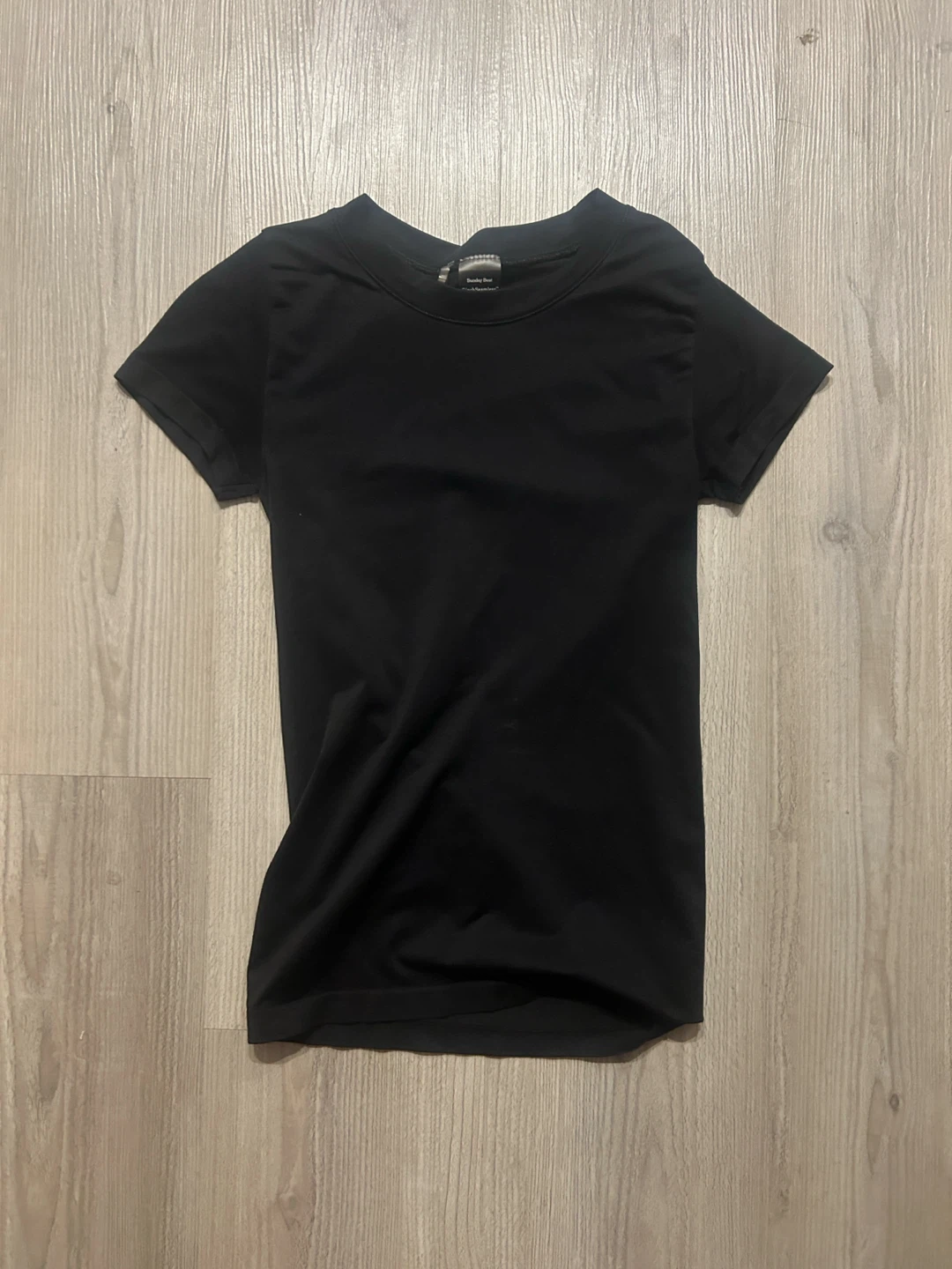aritzia short sleeve seamless t shirt