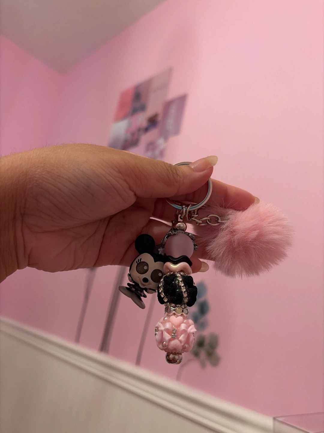 Minnie Mouse Beaded Keychain with Pink Pom Pom