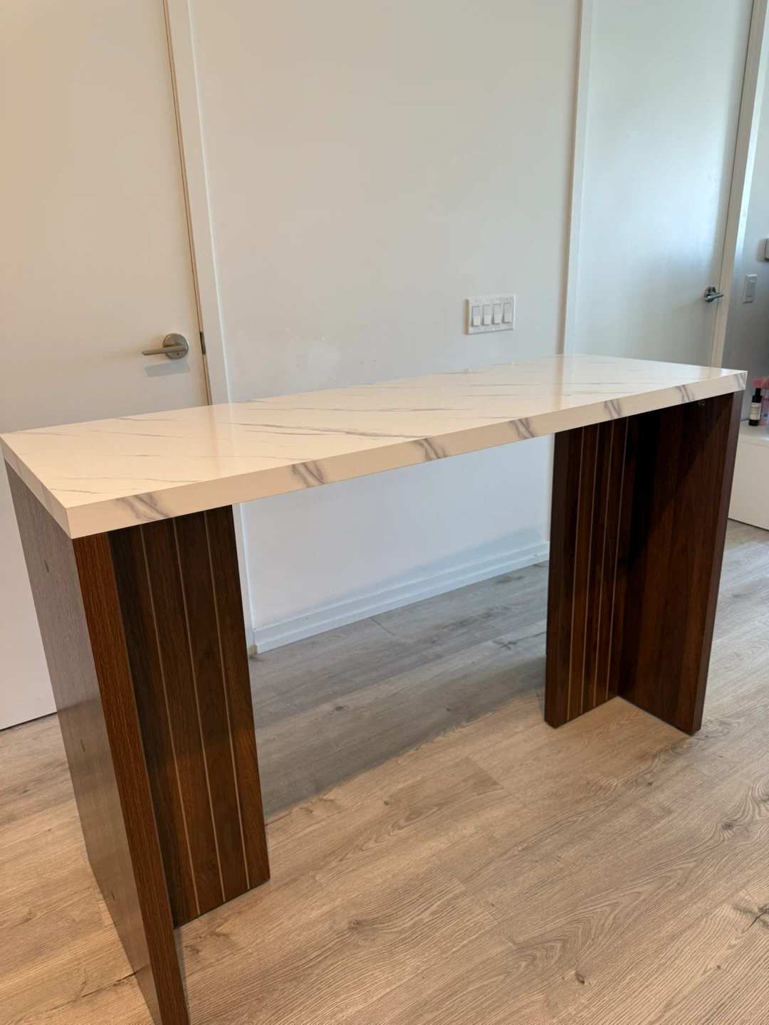 White & Walnut Kitchen Island / Mini Bar Unit