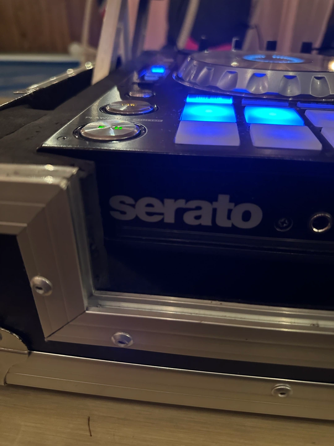 Pioneer DDJ-SX DJ Controller w/ Hard Case - photo 3