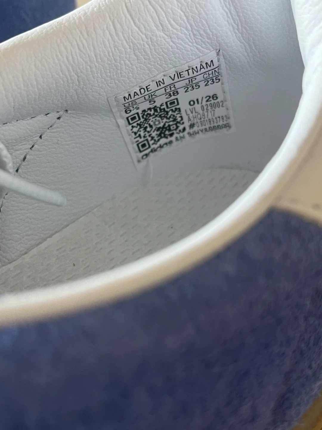 Blue Adidas Sambas - photo 2