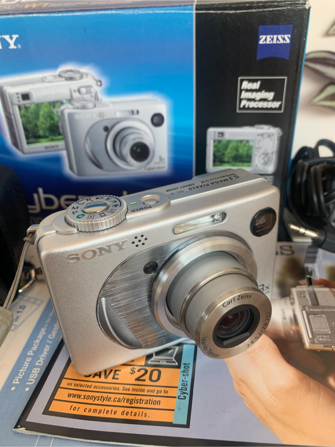 Sony Cyber-shot DSC-W1 Digital Camera - photo 5
