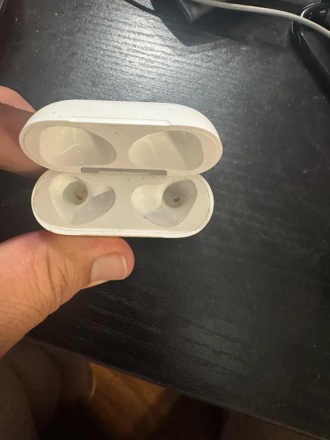 Apple AirPods Pro Charging Case (Used) - photo 2