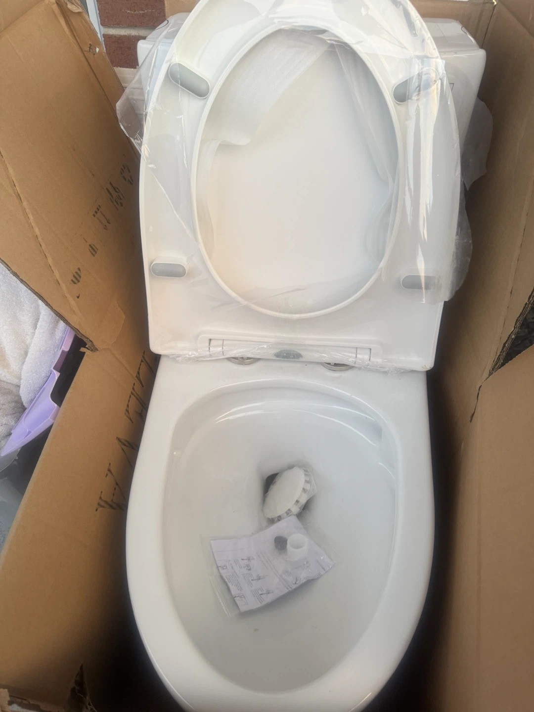 Z-LEVA One-Piece Toilet - photo 2