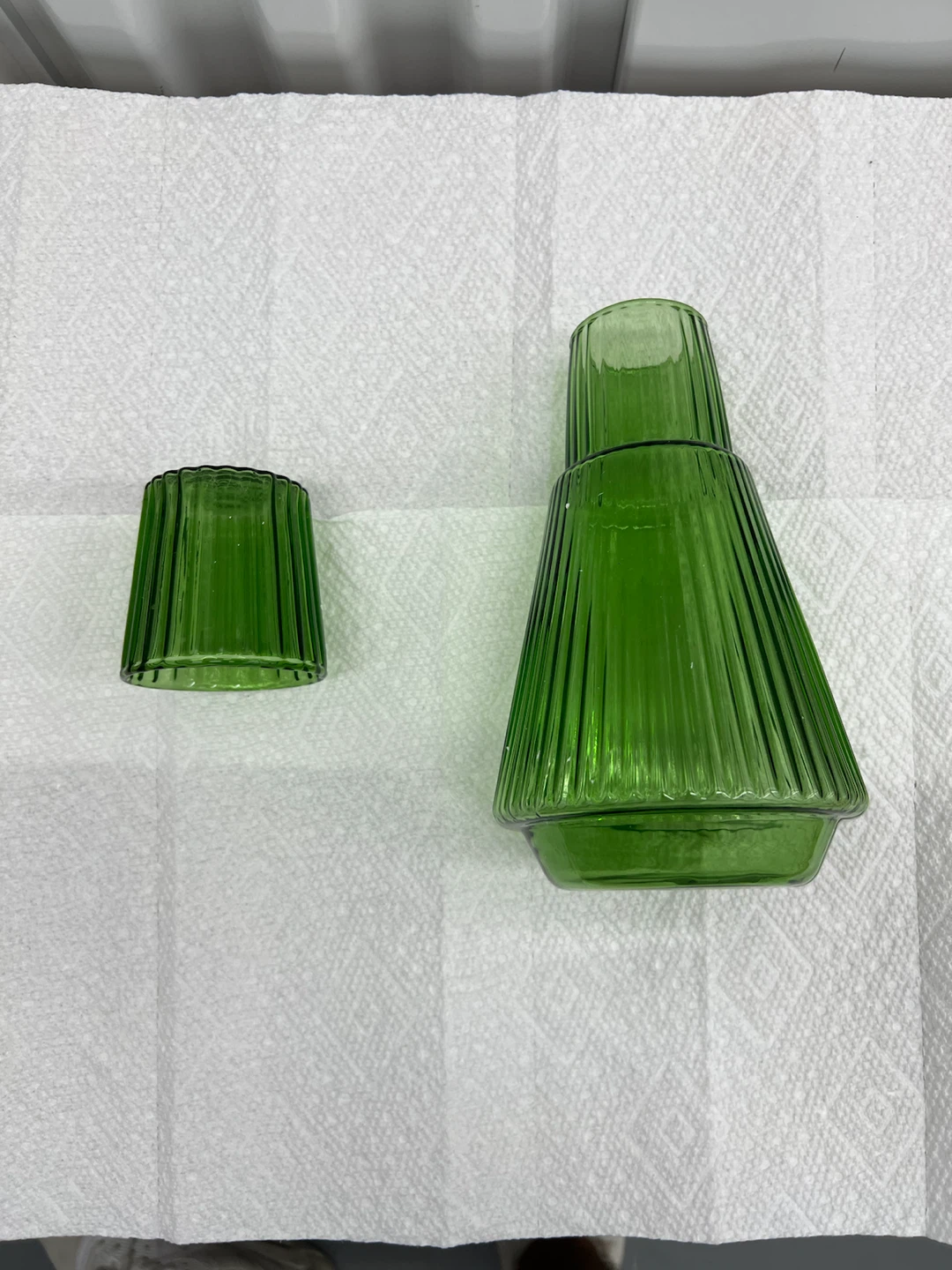 Green Glass Carafe and Tumbler Set - photo 3