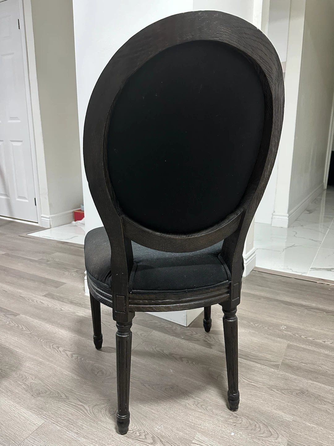 Black Upholstered Accent Chair - photo 2