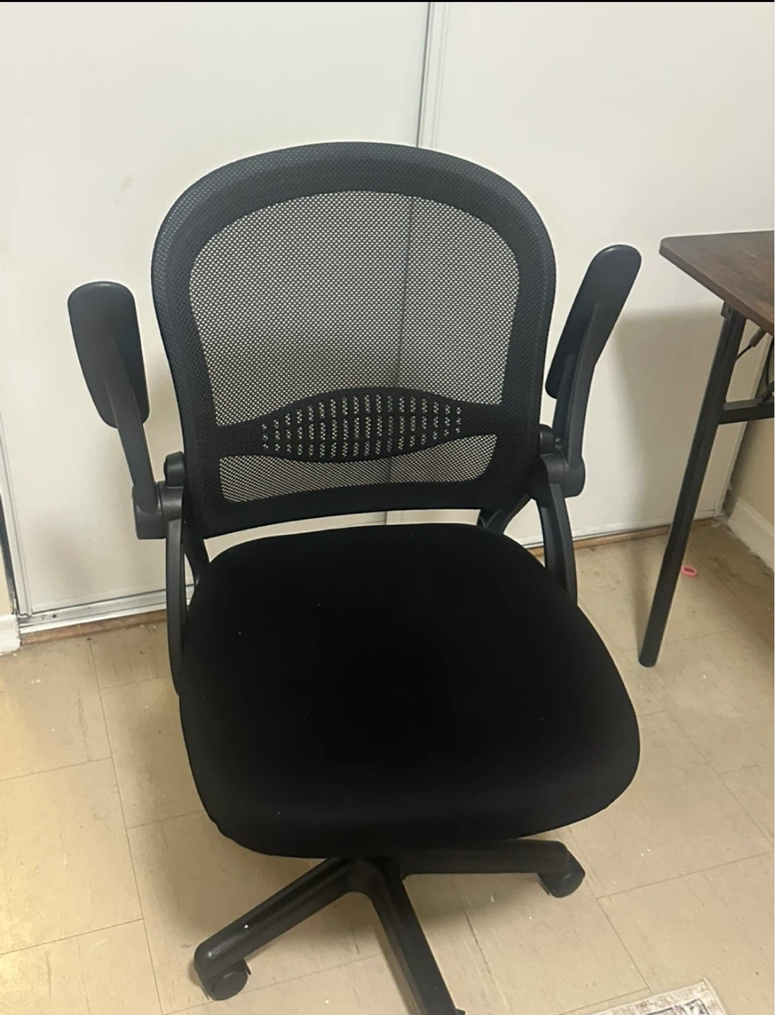 Black Mesh Office Chair with Flip-Up Arms - photo 2