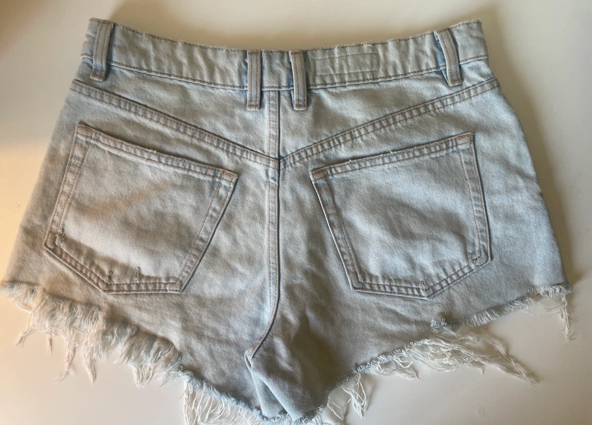 Zara Light Wash Denim Shorts - photo 3