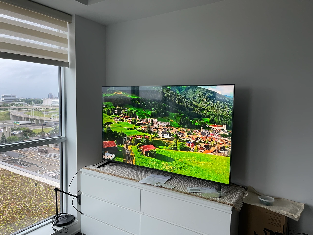 LG 65" 4K UHD Smart TV - Excellent Condition - photo 4