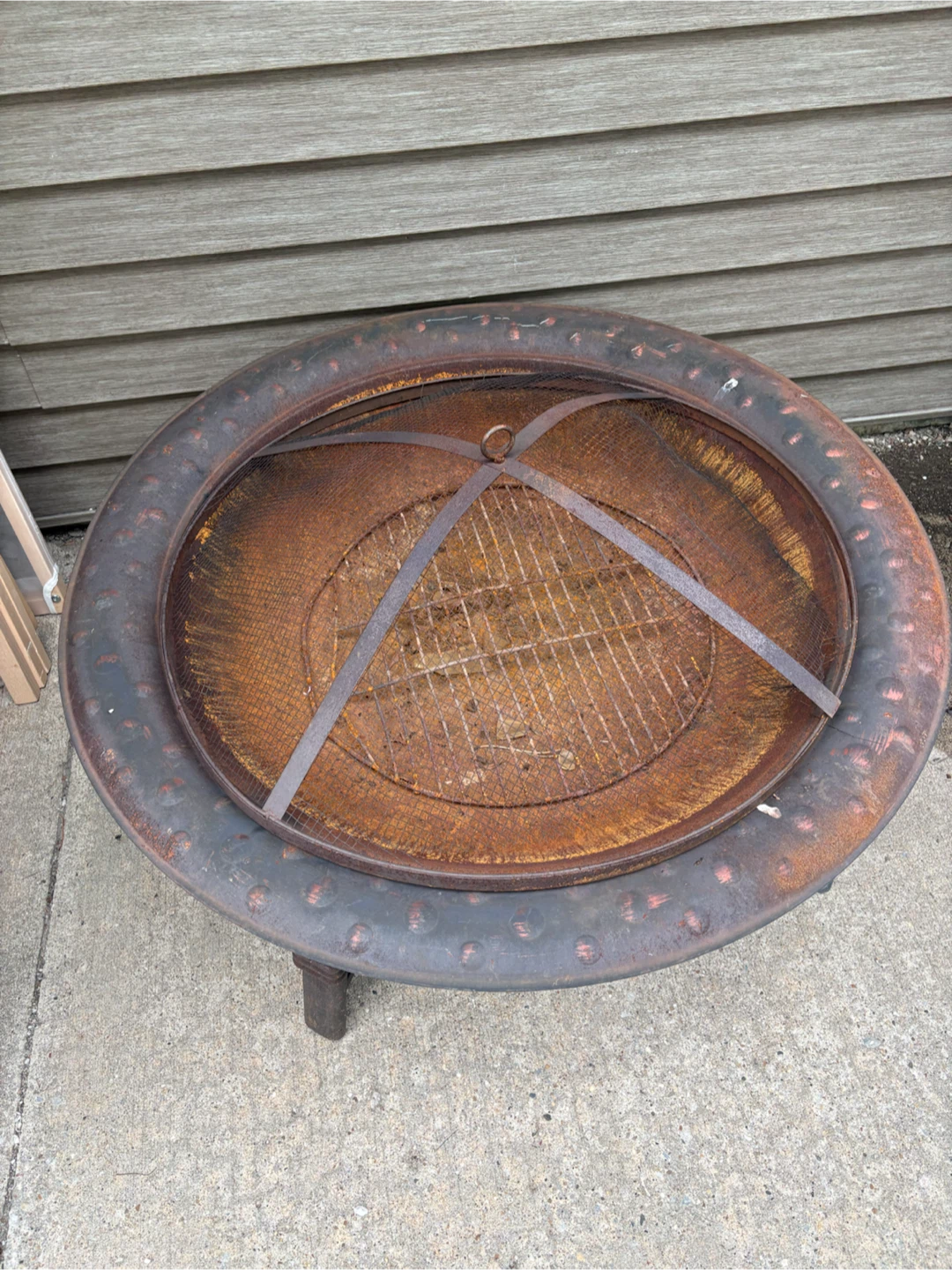 Round Metal Fire Pit