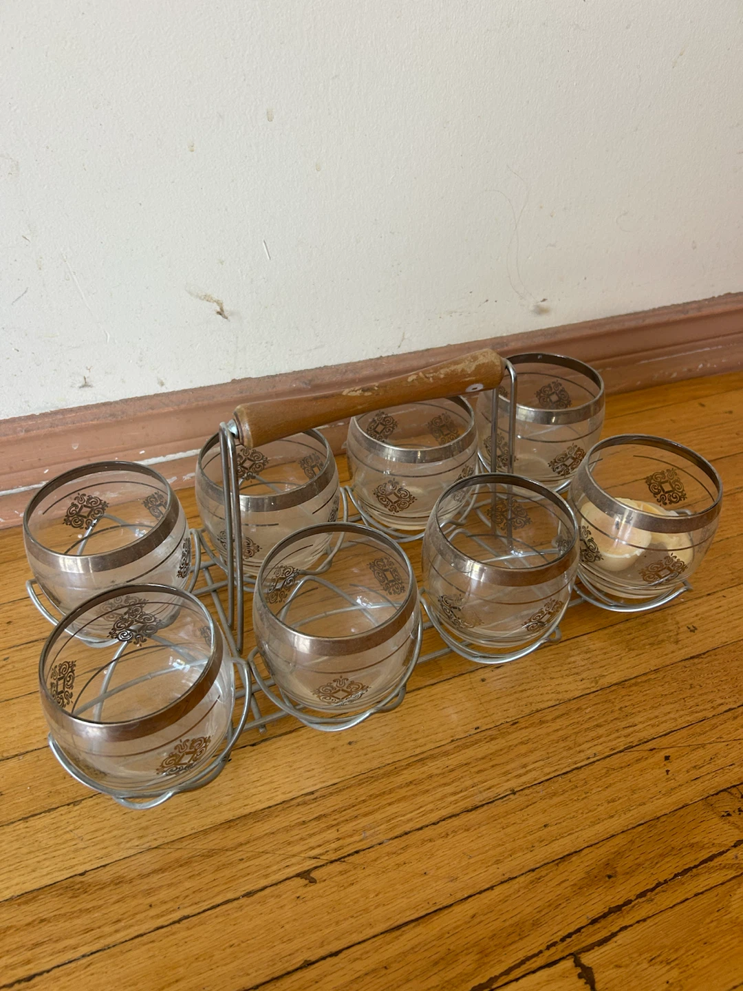 Set of 7 Glass Tumblers with Metal Carrier