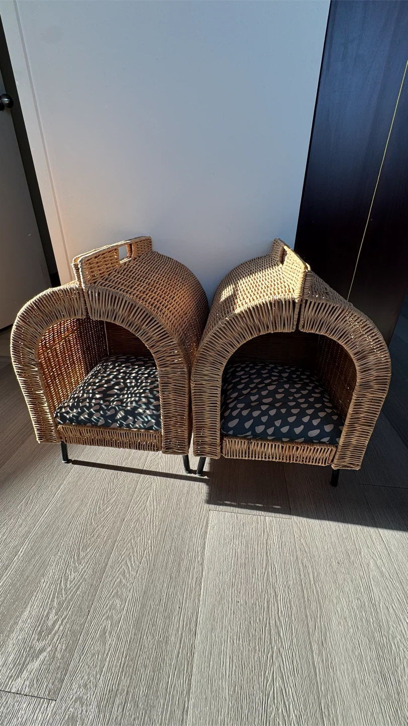 Wicker Pet Beds with Cushions