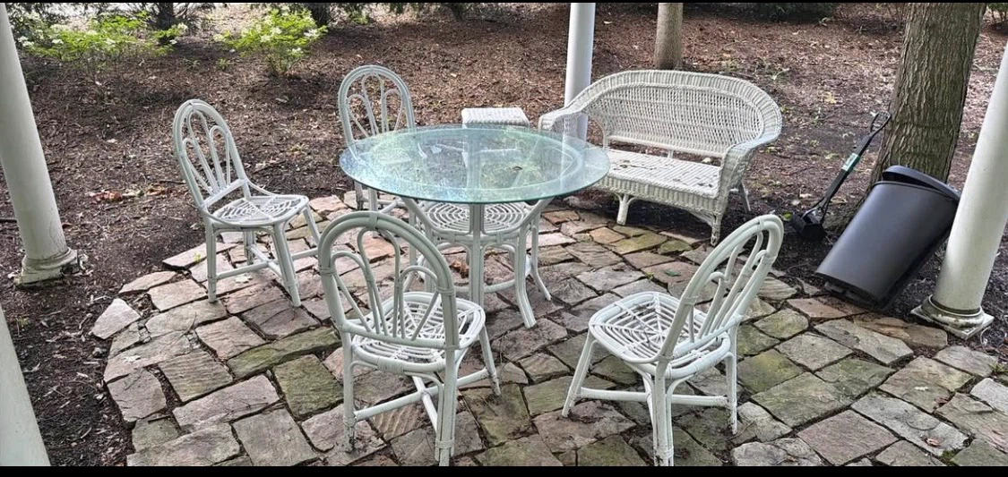 White Wicker Patio Set with Glass Table - photo 2