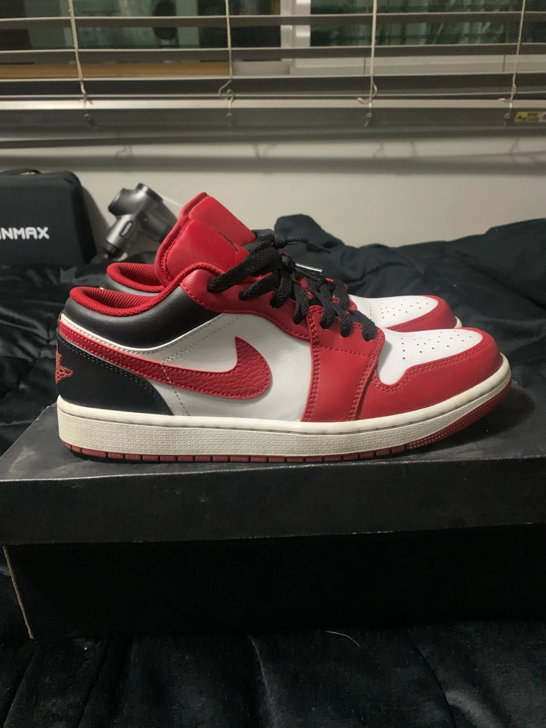 Air Jordan 1 Low Sneakers - photo 4
