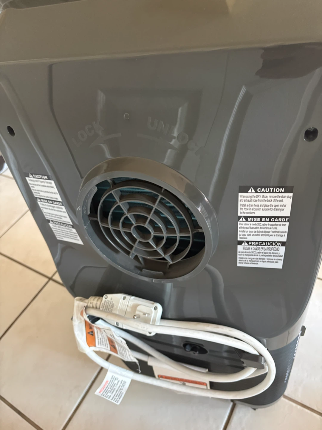 Insignia 10,000 BTU portable air conditioner - like new - $ 280 - photo 3