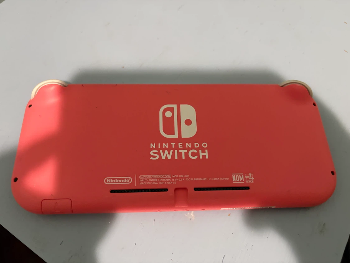 Nintendo switch - photo 2