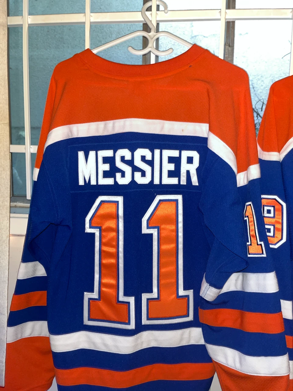 Edmonton Oilers Hockey Jerseys - Messier #11 & McDavid #97 - photo 5