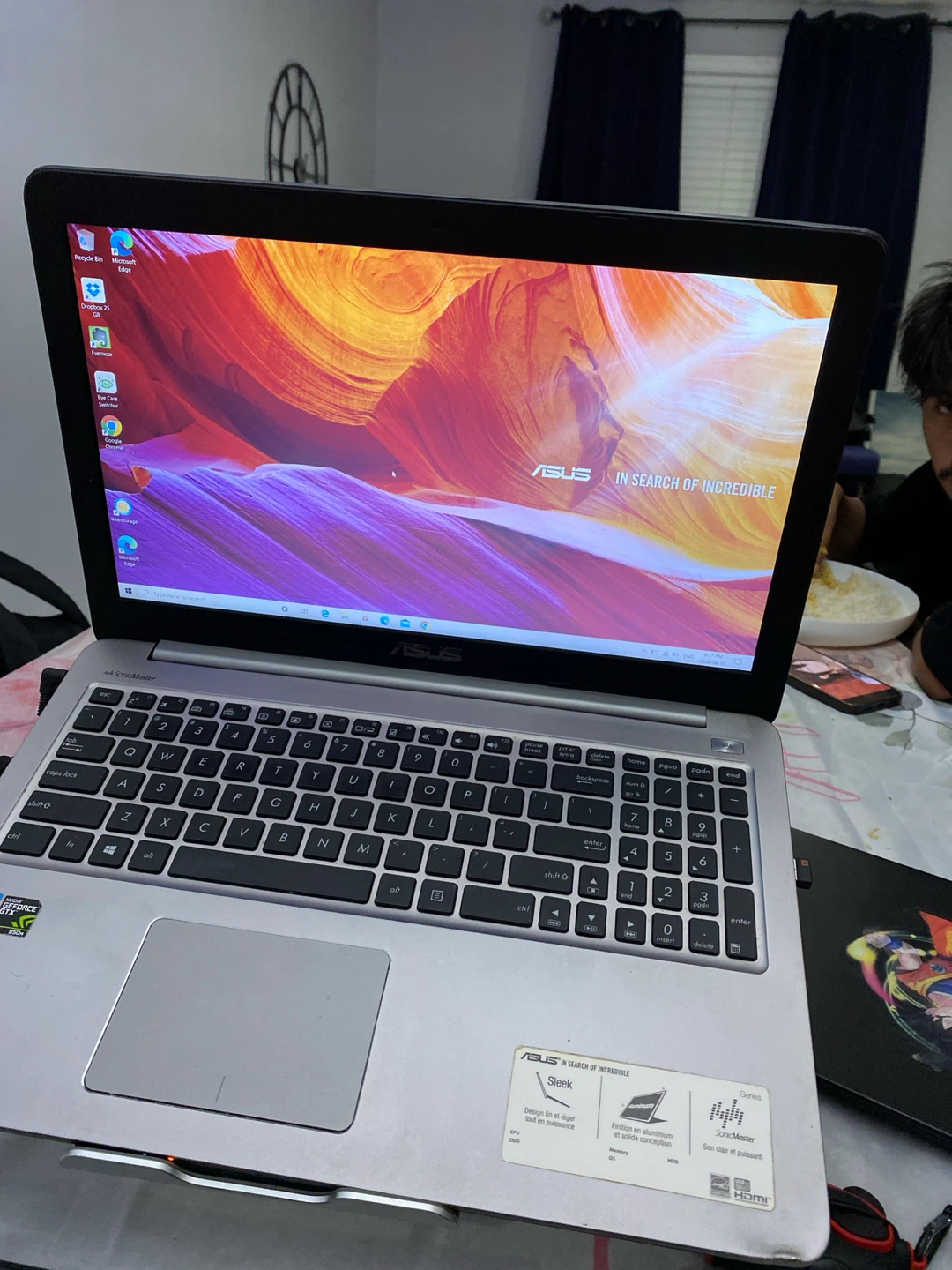 ASUS Laptop Intel Core i7 NVIDIA GeForce GTX 950M