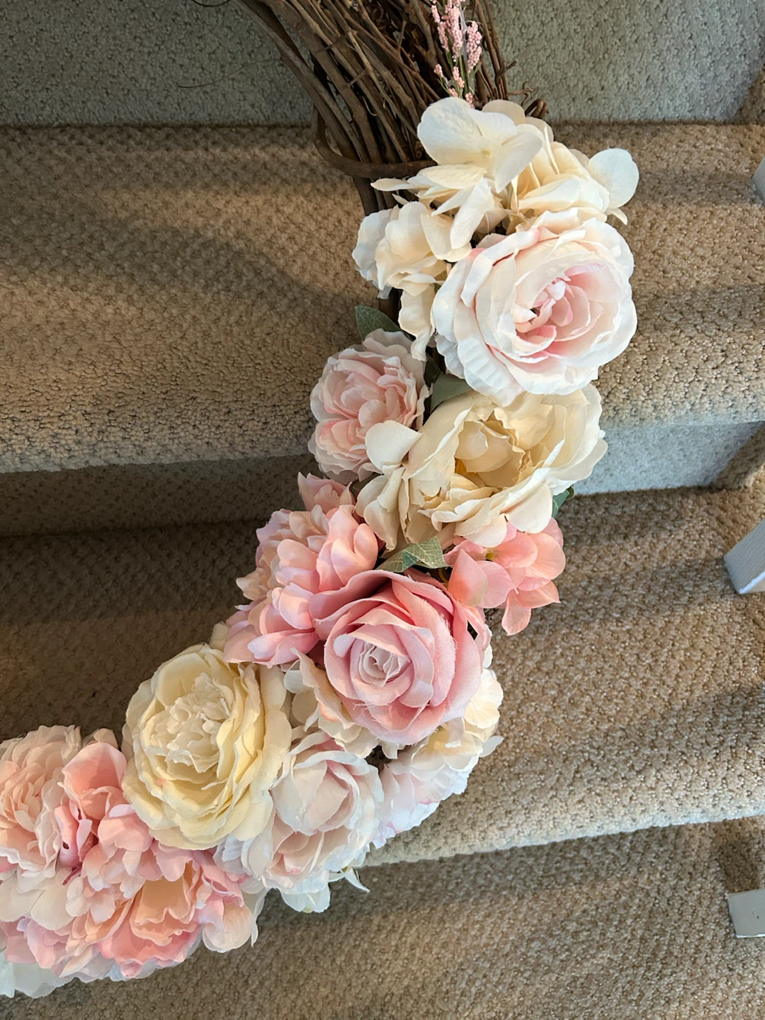 PRETTY 23” ARTIFICIAL FLORAL WREATH (SEE LISTING) - photo 4