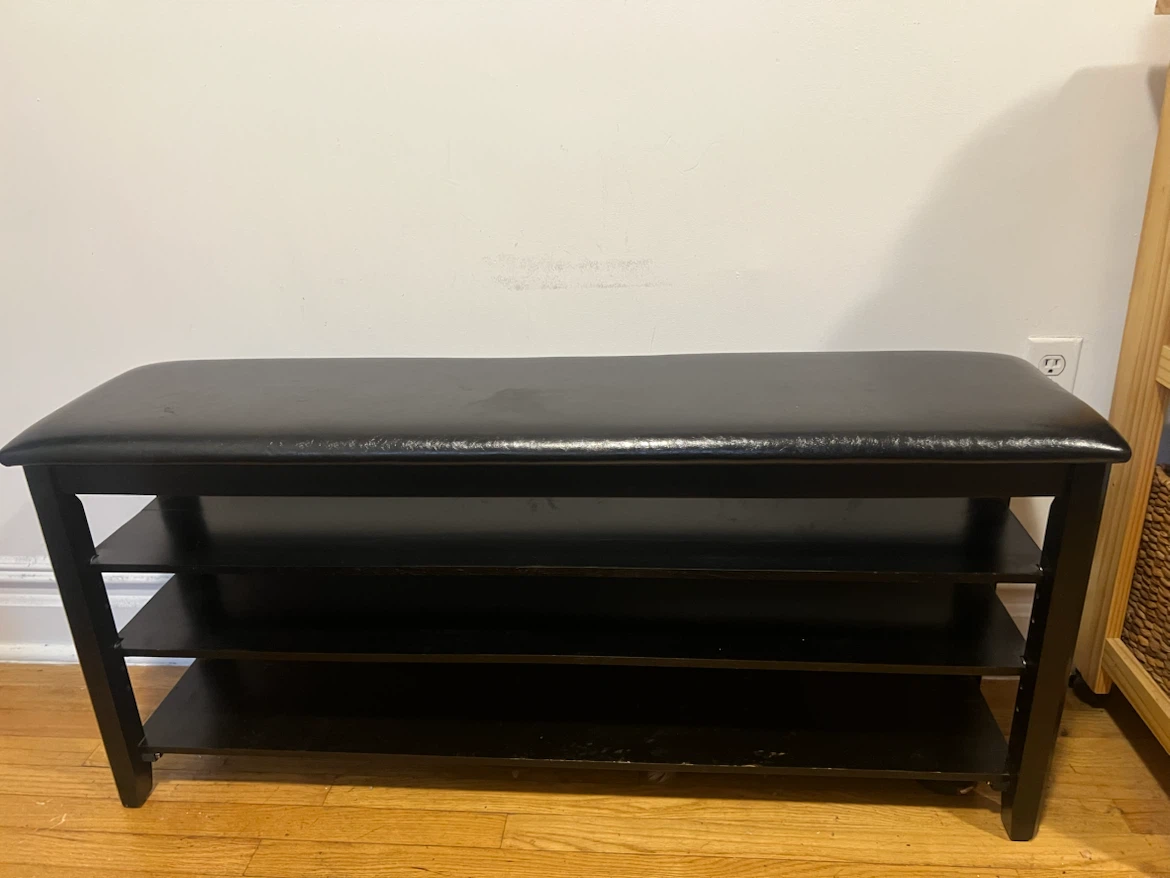 Shoe shelf/bench (holds 15 pairs)