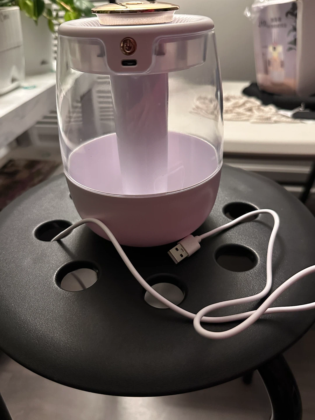 Portable Humidifier with LED Light, 3 Modes- NEW