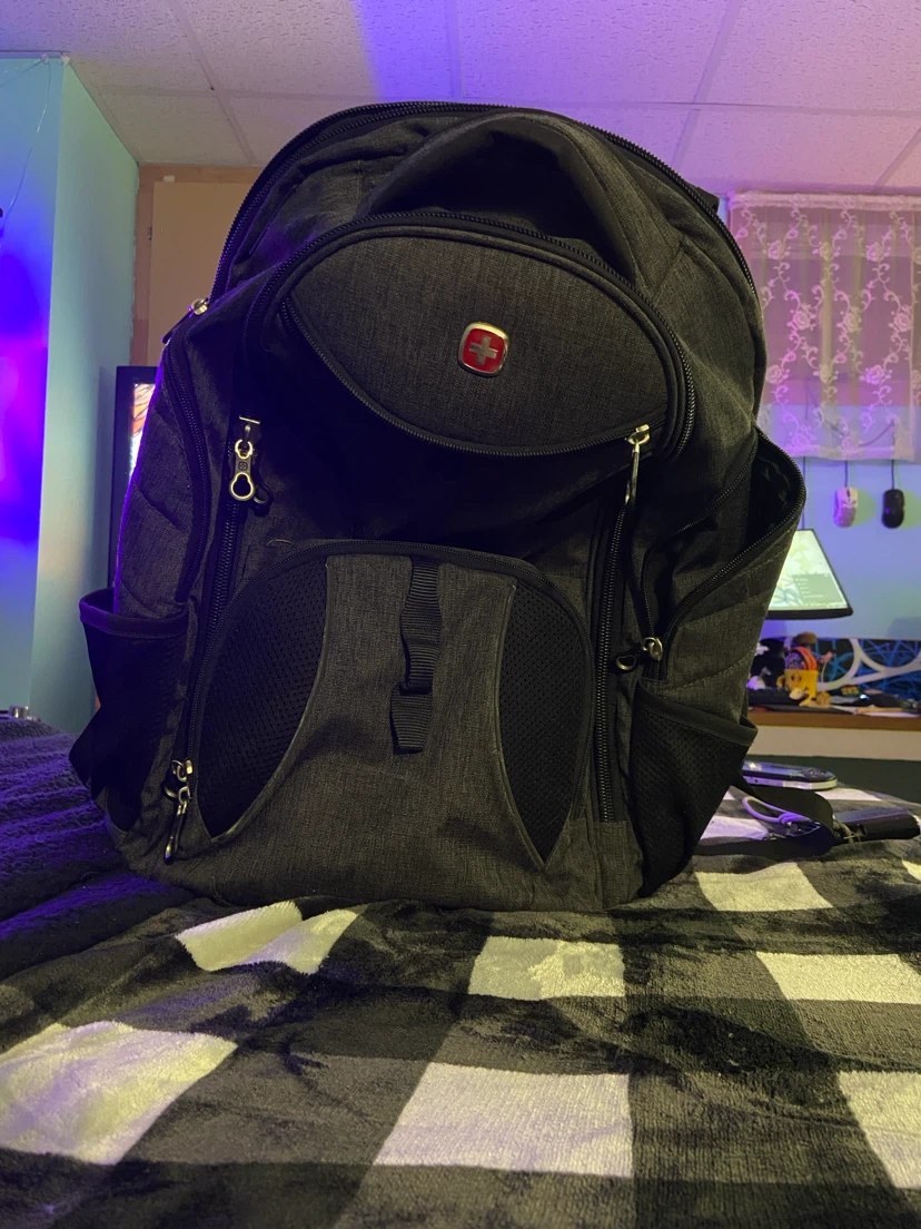 Swiss Gear Backpack - photo 2