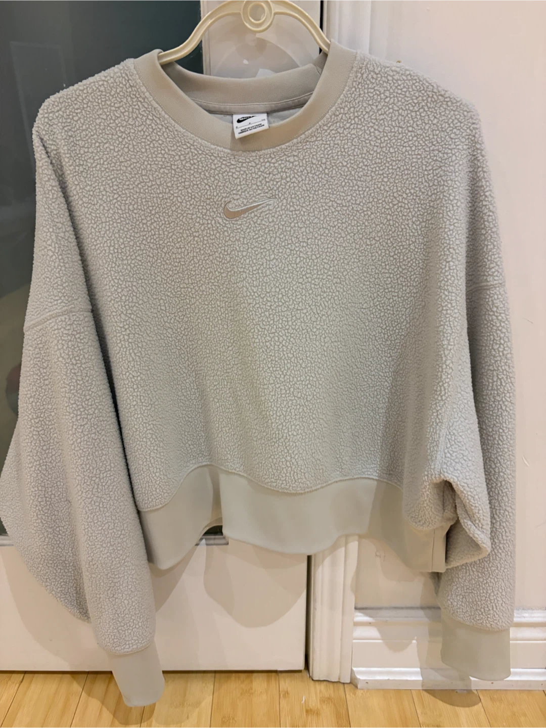 Nike Women’s Fleece Cropped Crew Sweatshirt - photo 2