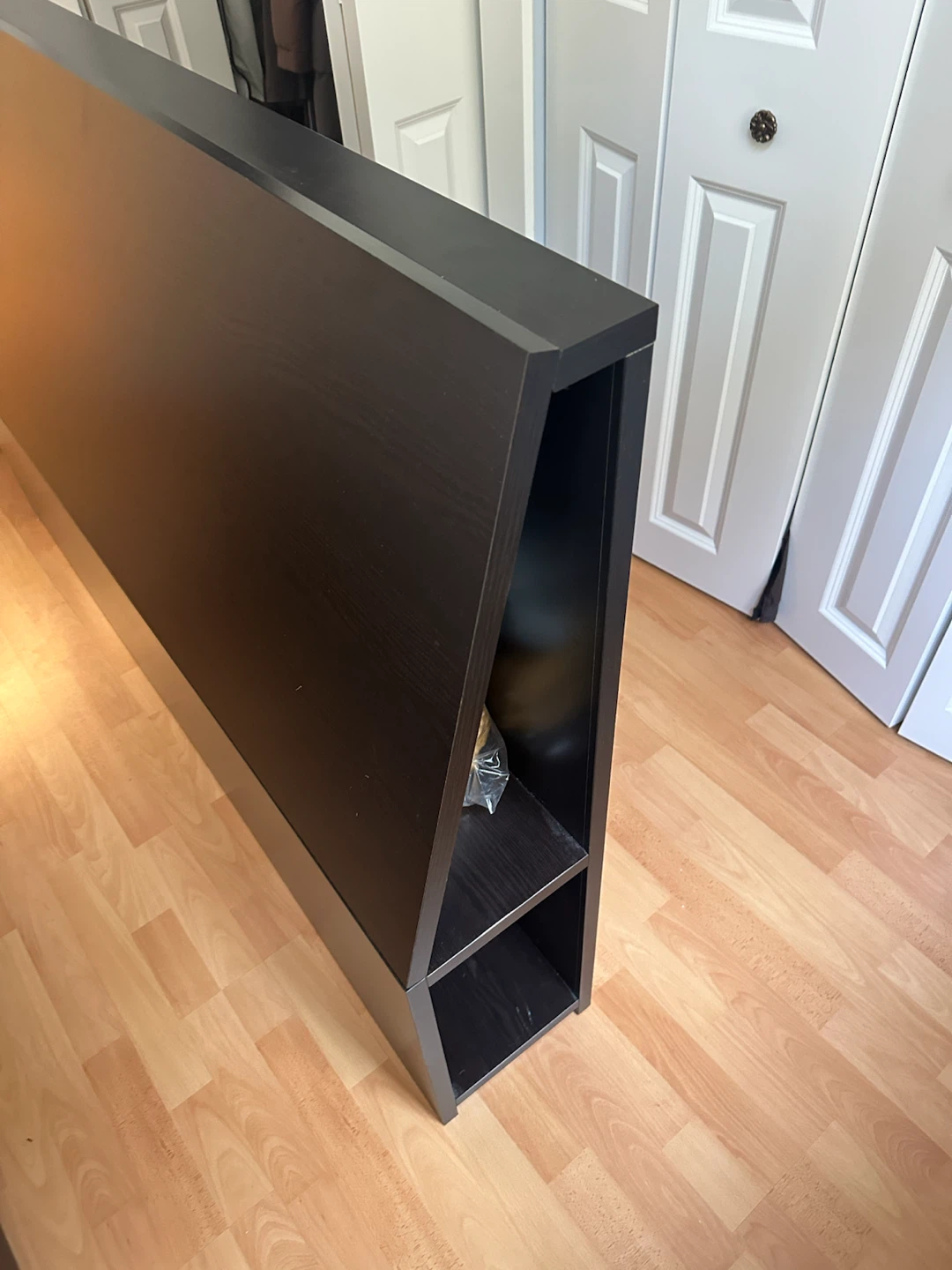Free queen size headboard with storage - photo 3