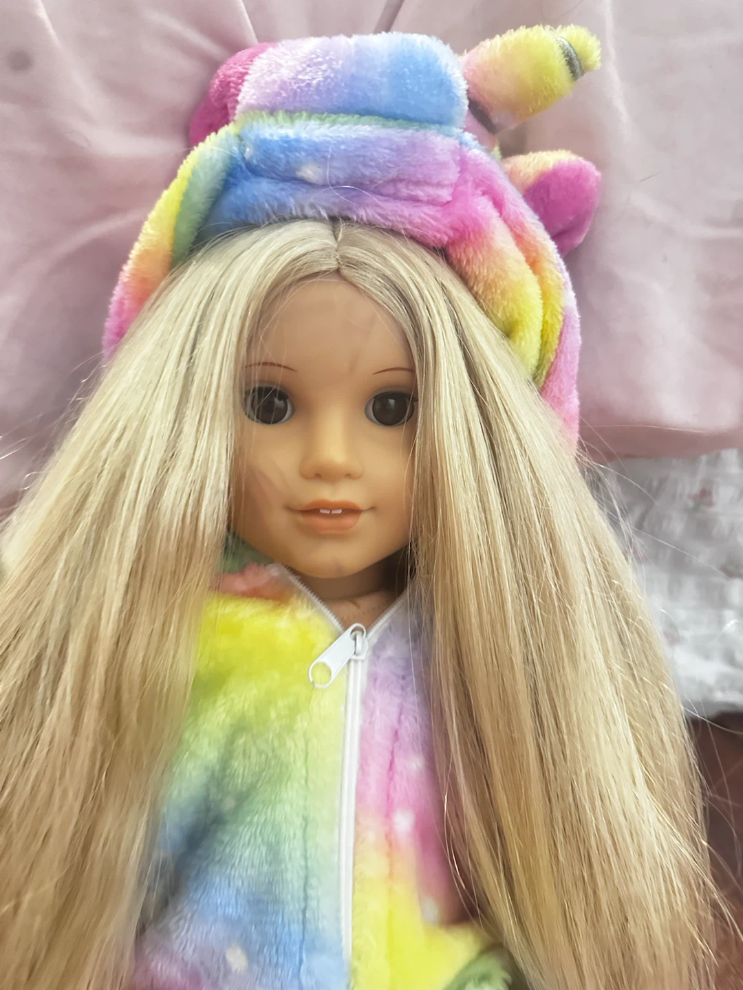 American girl Doll with Rainbow Unicorn Pajamas - photo 2