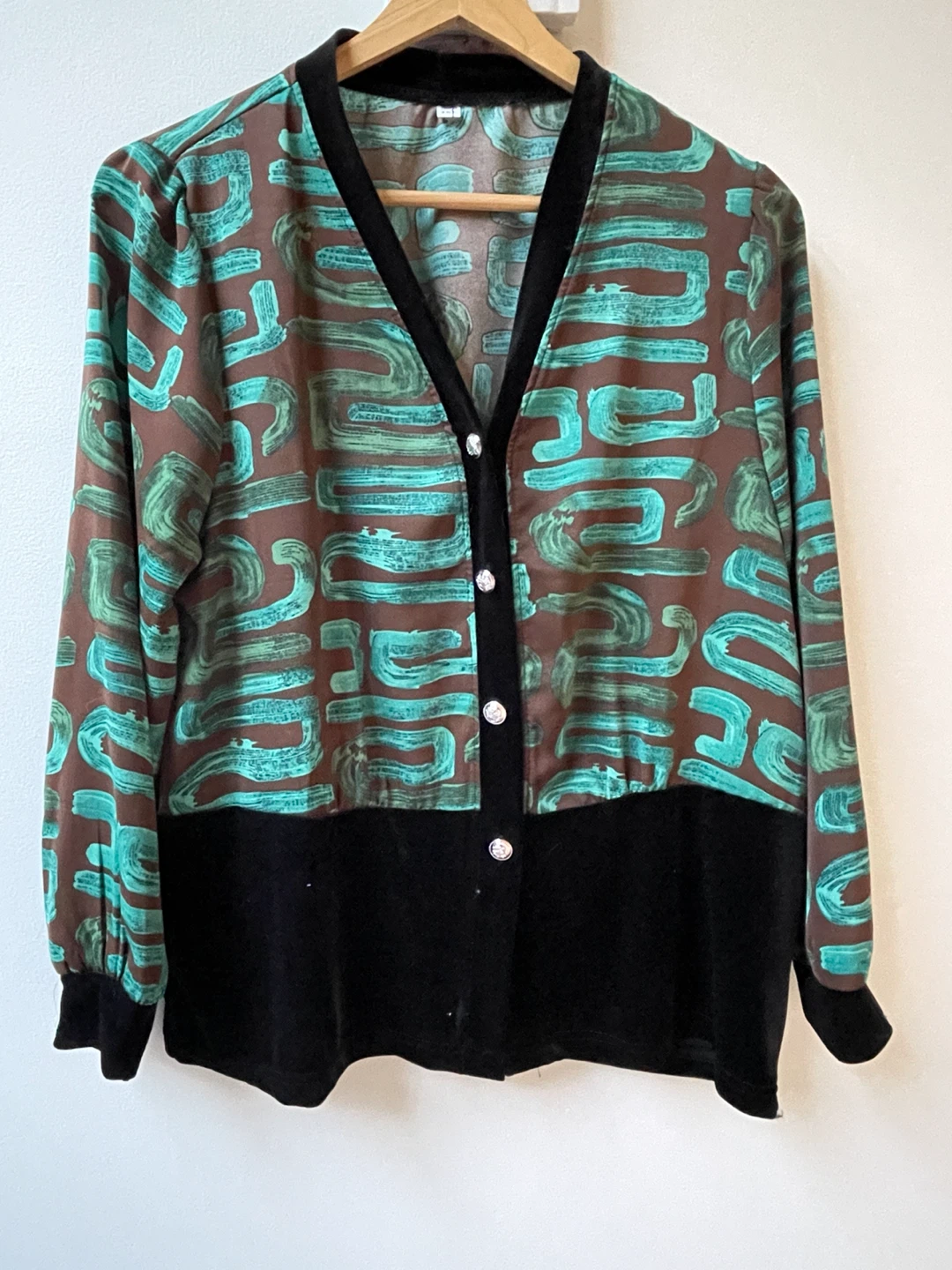 Each items sell for $2 - photo 5