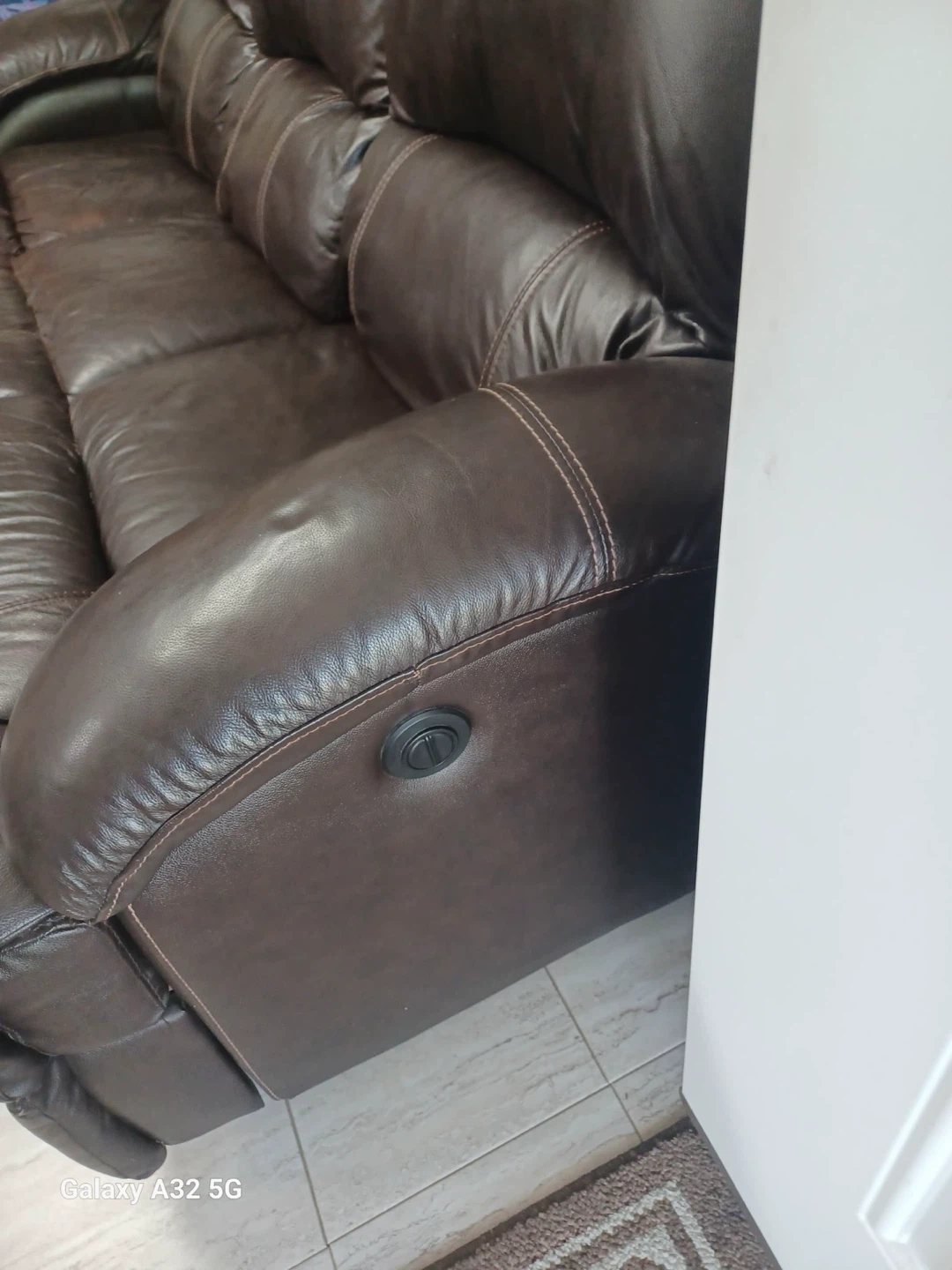 Brown Leather Reclining Sofa - photo 3
