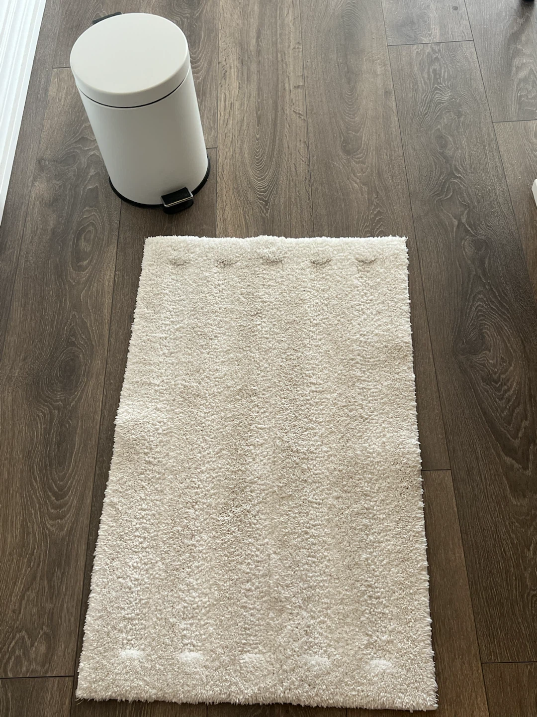 White Bath Mat and bin
