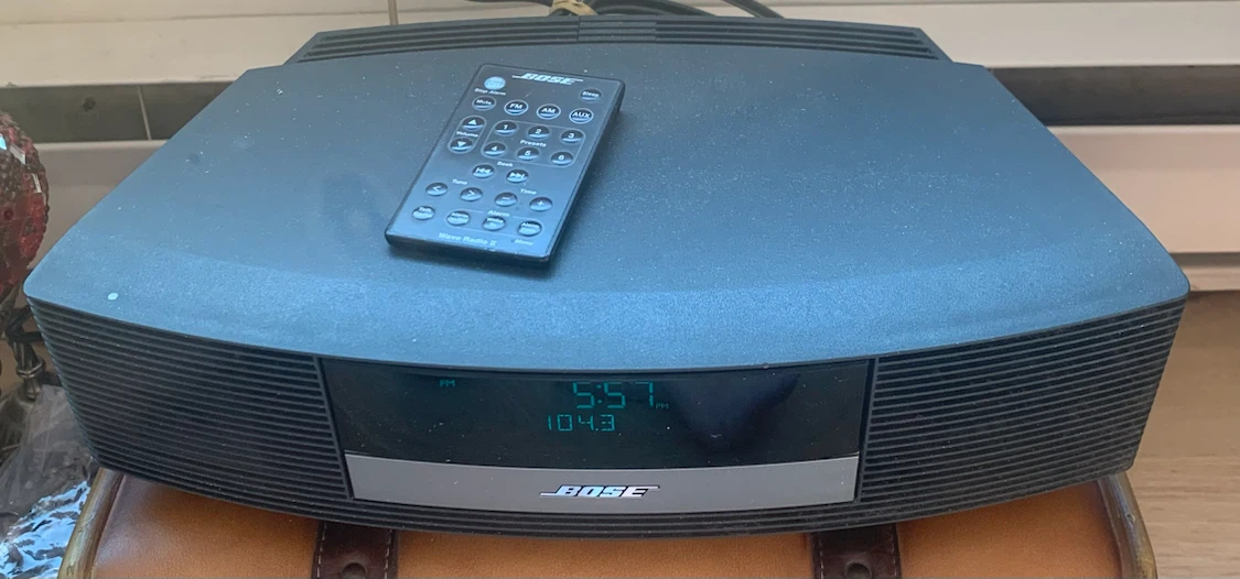 Bose WAVE Radio II Model AWR1B2 with Remote