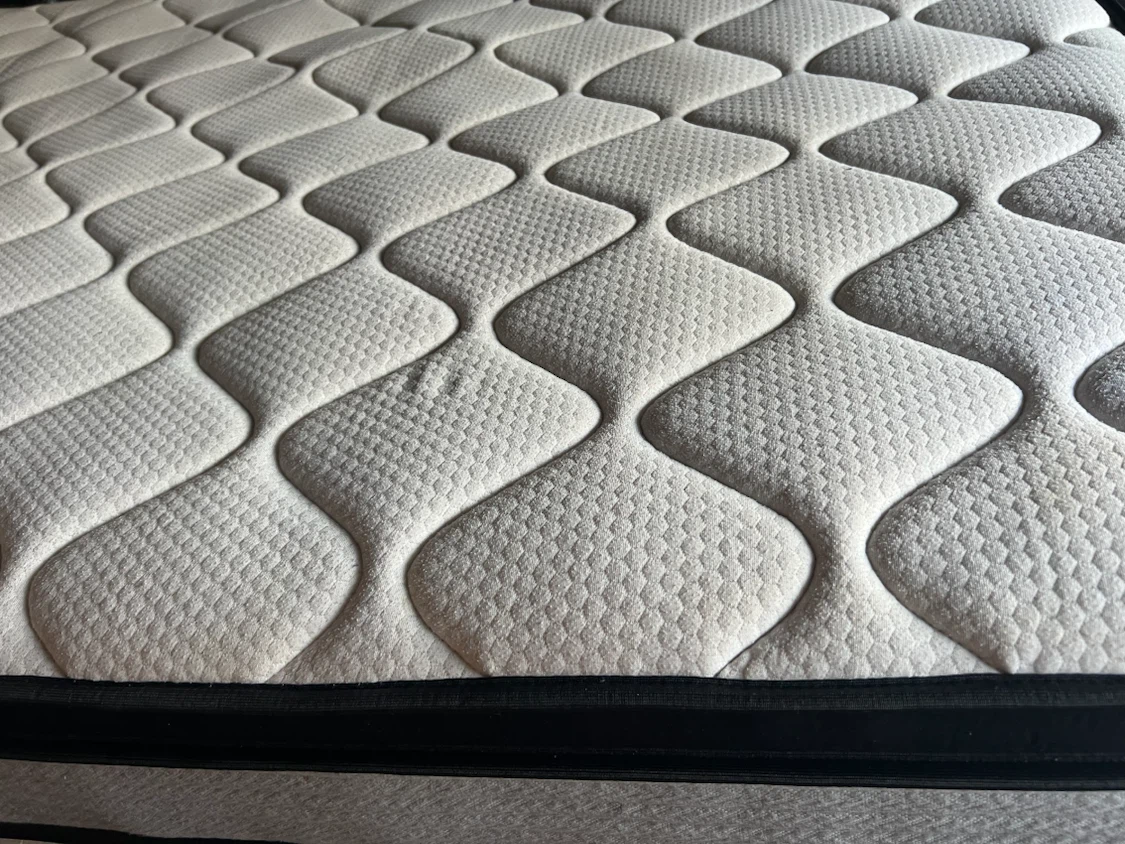 Queen mattress with box spring/free delivery - photo 2