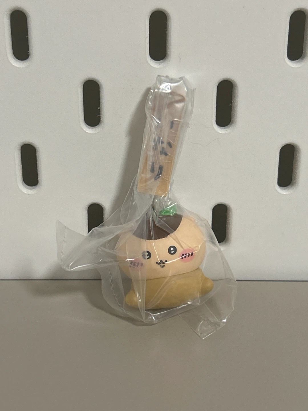 Chiikawa sushi keychain
