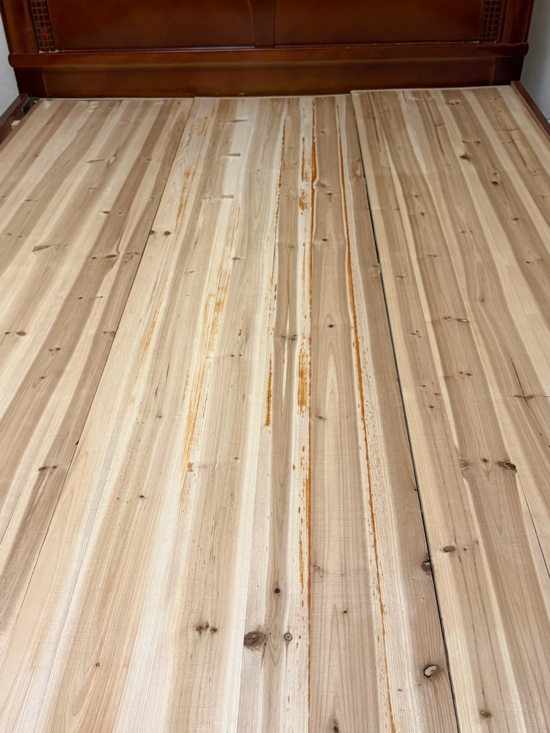 Wooden Queen size Bed Frame - photo 5