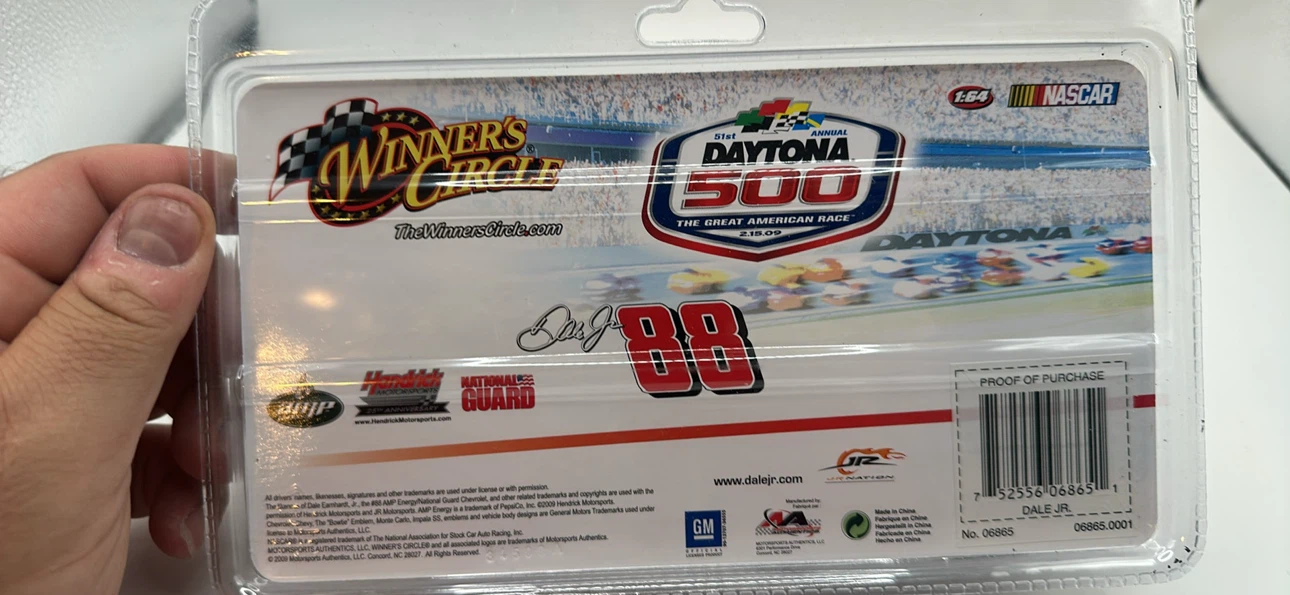Winner's Circle 1:64 Daytona 500 Dale Jr. #88 Diecast - photo 4