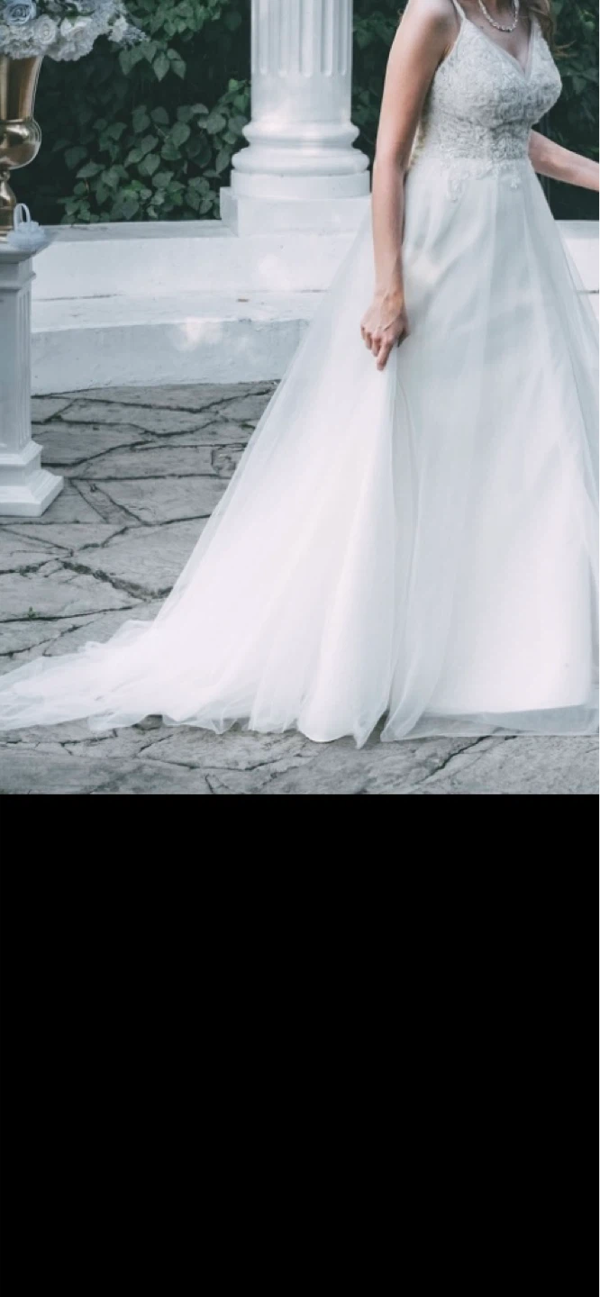 White Lace Wedding Dress with Beading