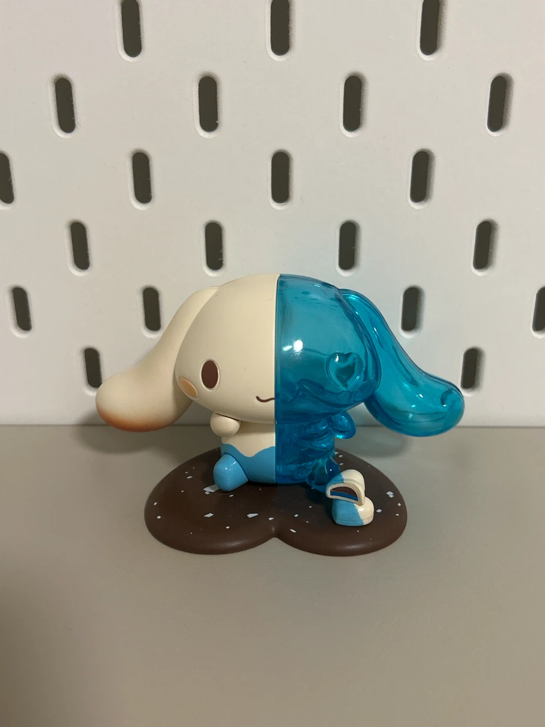 Cinnamoroll Figure