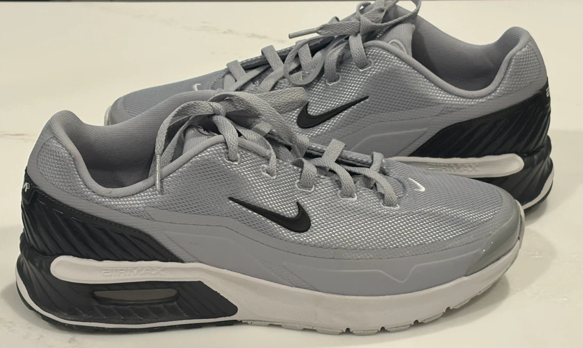 Men’s 9.5 Nike Air Max Bia Sneakersd - photo 3