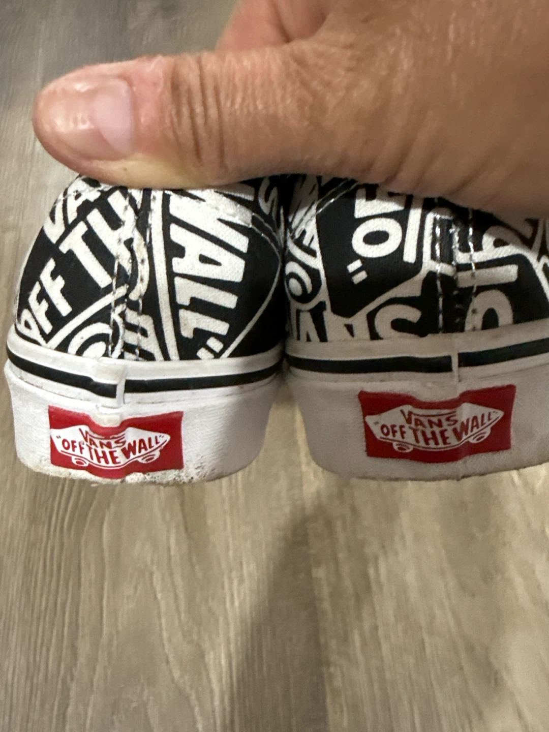 Vans "Off The Wall" Low Top Sneakers - photo 3